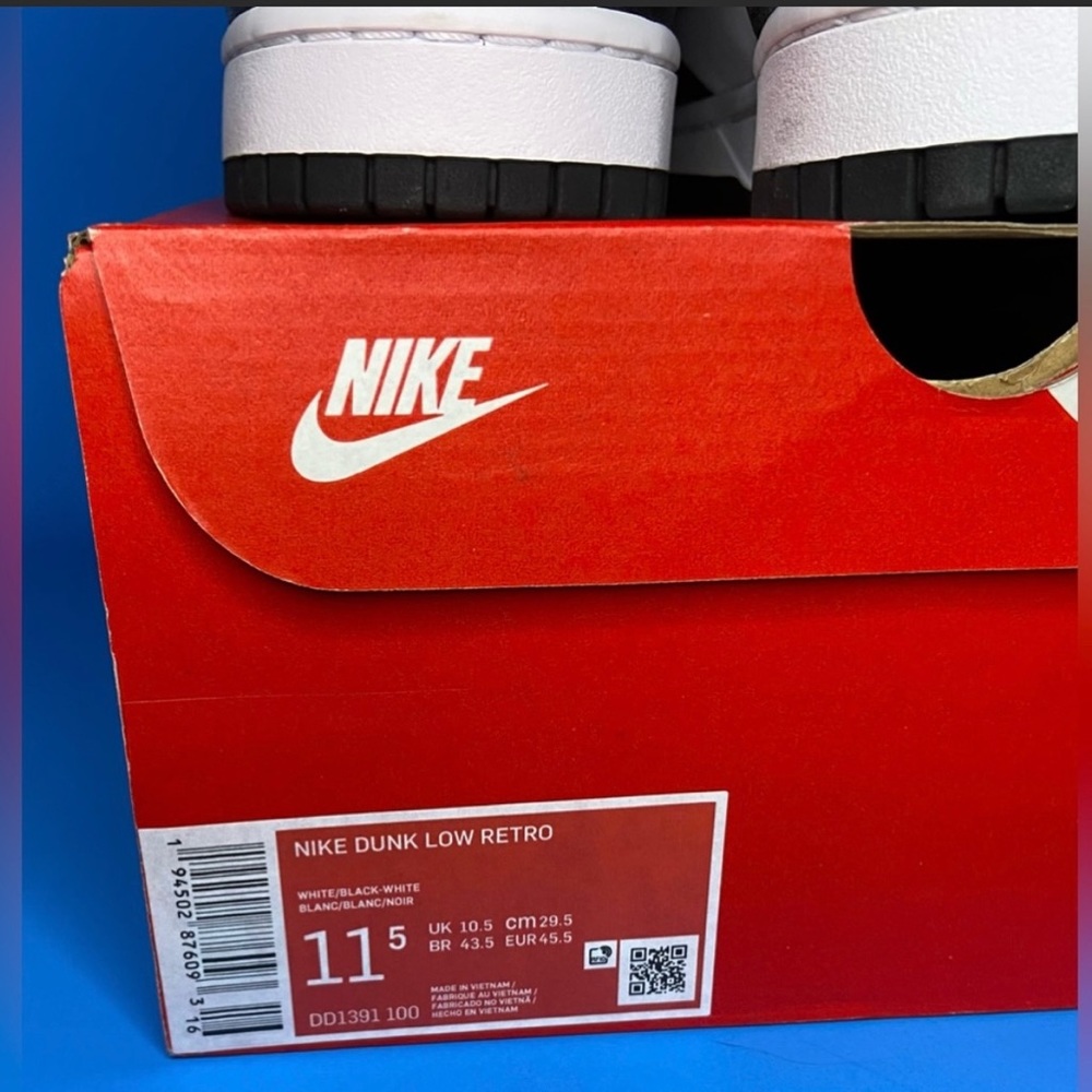 Nike Dunk Low Retro Pandas Size 11.5 - Nwt - image 5